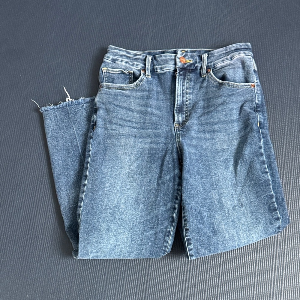 Express Women's Straight-Leg Jeans in Faded Blue